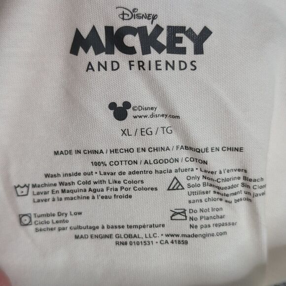 Disney Mickey And Friends XL Black and White Halloween Short Sleeve T Shirt, NEW - Picture 5 of 5